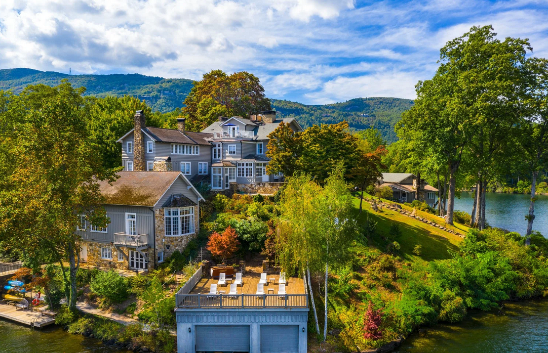Seasonal aerial photography in the Carolinas